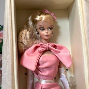 Movie Mixer Silkstone Barbie Doll. Brand New!!!